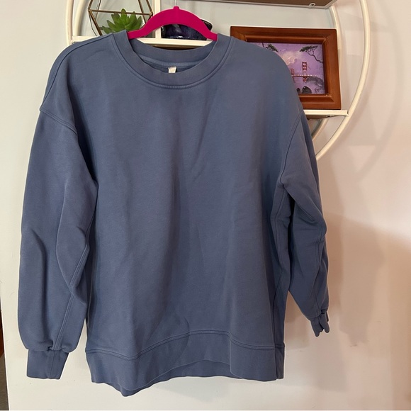 lululemon athletica Tops - Lululemon Sweater Womens 6 Blue Oversized Pullover Crew Neck Sweatshirt